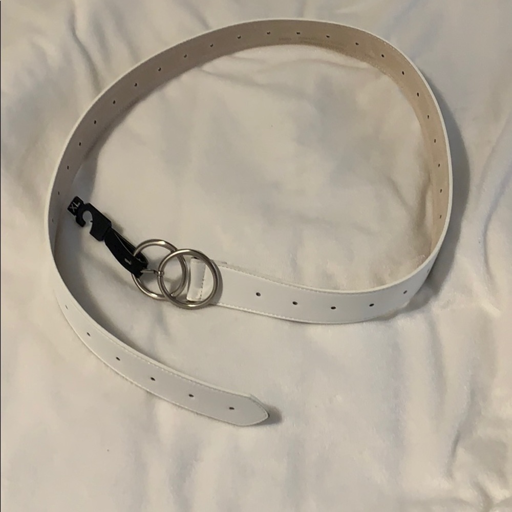 ⭐️Brand New⭐️ White Belt